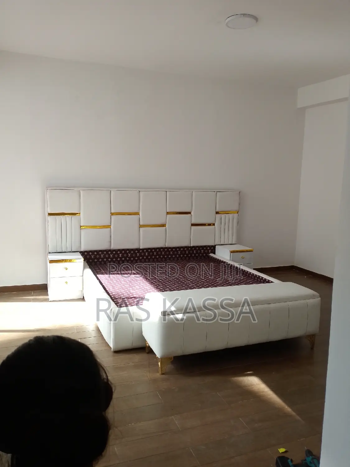 1.80 ወብ አልጋ