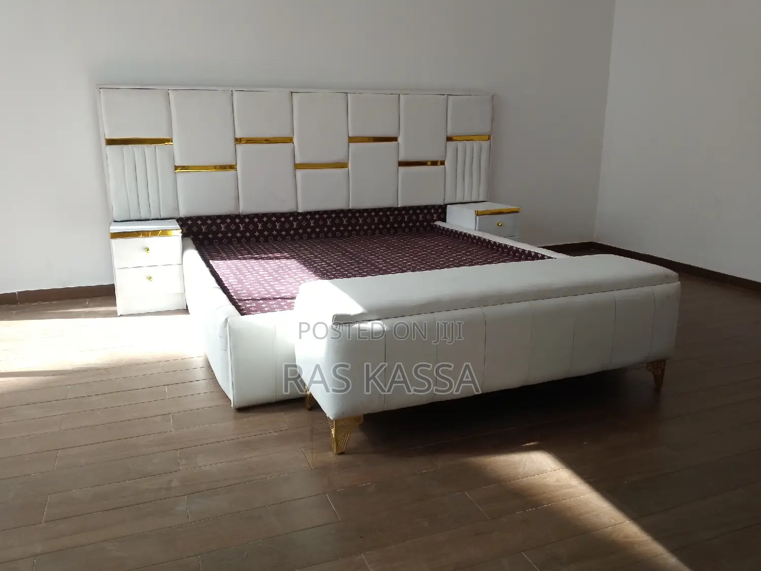 1.80 ወብ አልጋ