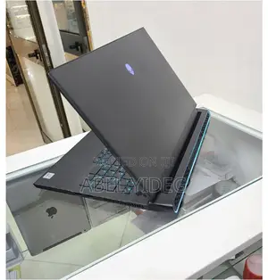 New Laptop Alienware M17x R2 32GB Intel Core I7 SSD 1T