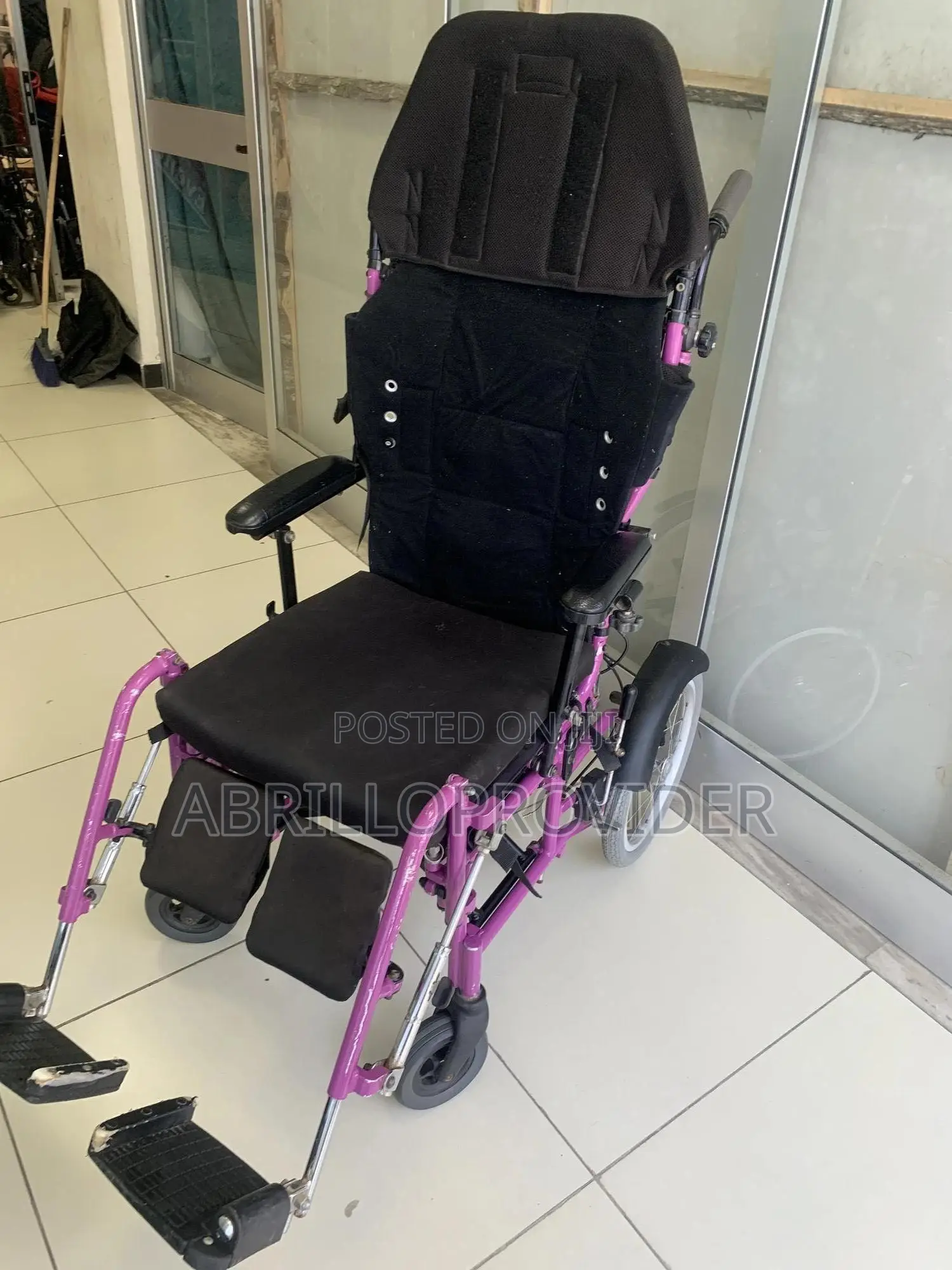 Kids Wheelchair%Children’S Wheelchair\Recliner Wheelchair