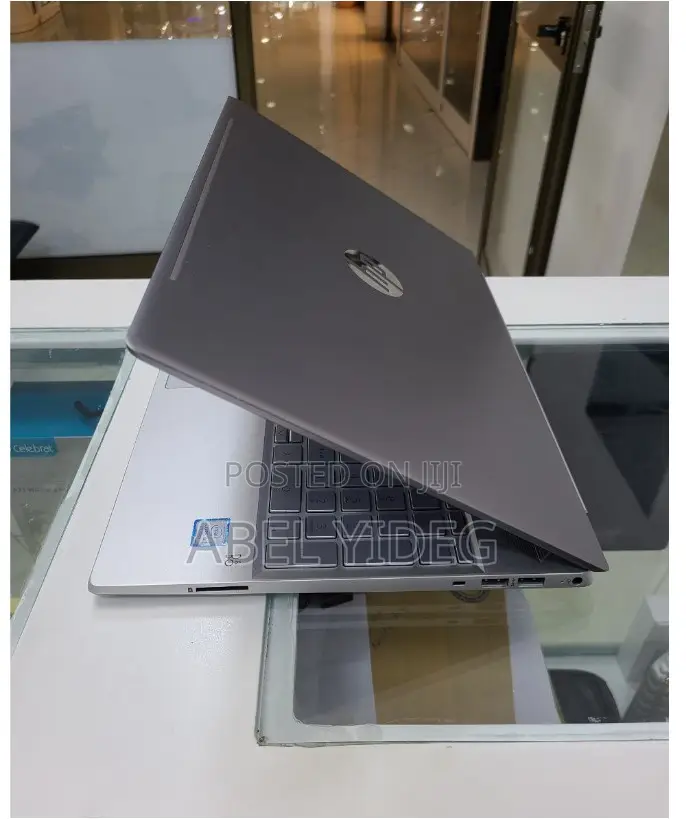 New Laptop HP Pavilion 15 8GB Intel Core I5 HDD 1T