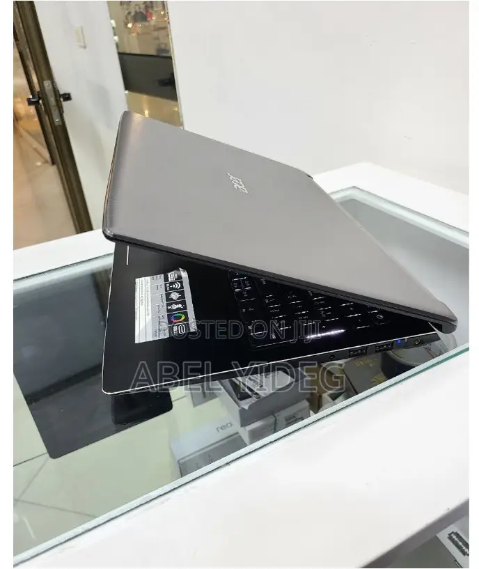 New Laptop Acer Aspire 5 8GB Intel Core I5 HDD 1T
