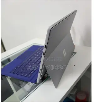 New Laptop Microsoft Surface Pro 8GB Intel Core I5 SSD 256GB