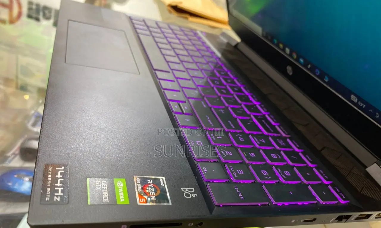 New Laptop HP Pavilion Power 15 8GB AMD Ryzen 5 SSD 512GB