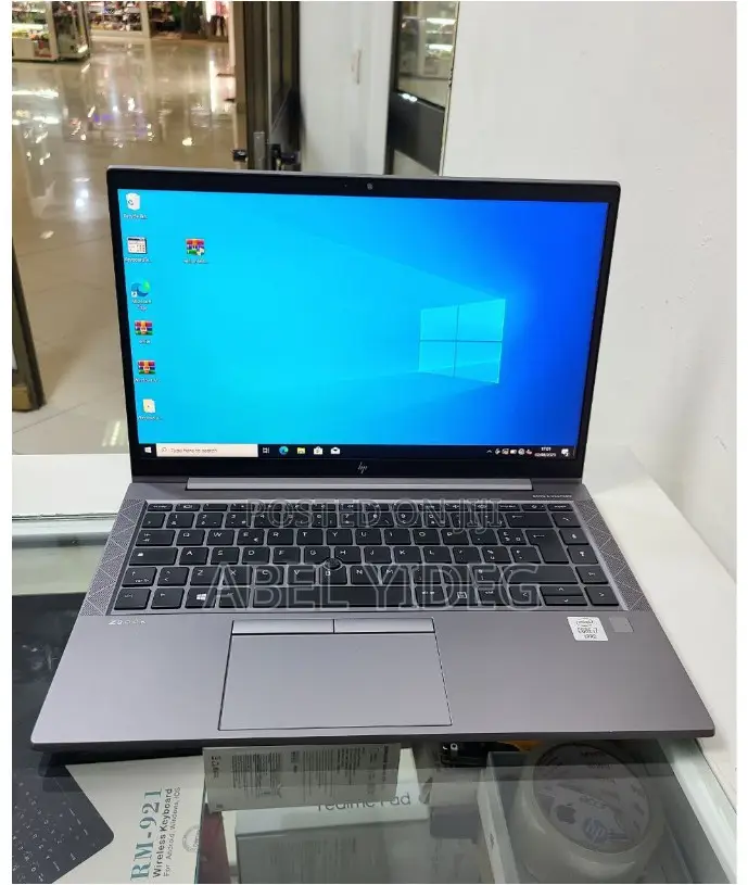 New Laptop HP ZBook Firefly G8 16GB Intel Core I7 SSD 512GB