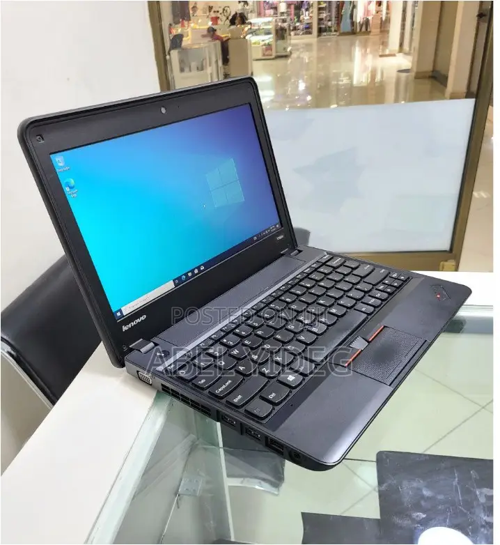 Laptop Lenovo ThinkPad X140e 4GB AMD A4 HDD 500GB