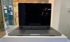 Photo - New Laptop Apple MacBook Air 2022 M2 8GB Apple M3 SSD 512GB