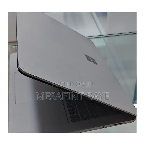 New Laptop Microsoft Surface 16GB Intel Core I5 SSD 1T