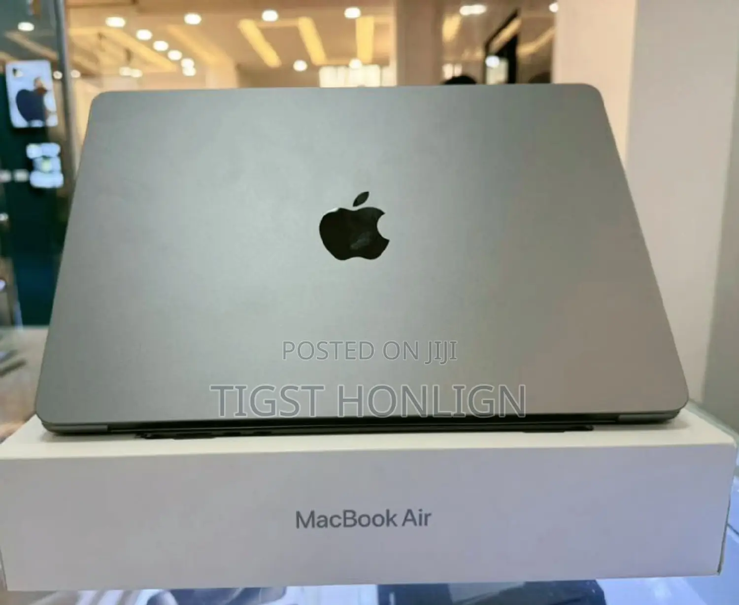 New Laptop Apple MacBook Air 2022 M2 8GB Apple M2 SSD 512GB