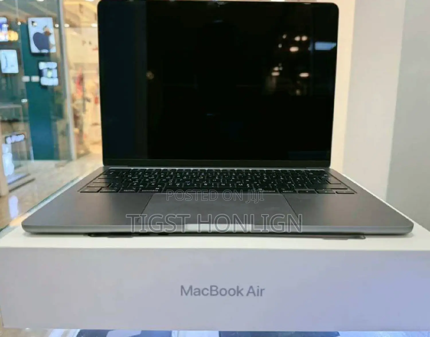 New Laptop Apple MacBook Air 2022 M2 8GB Apple M2 SSD 512GB