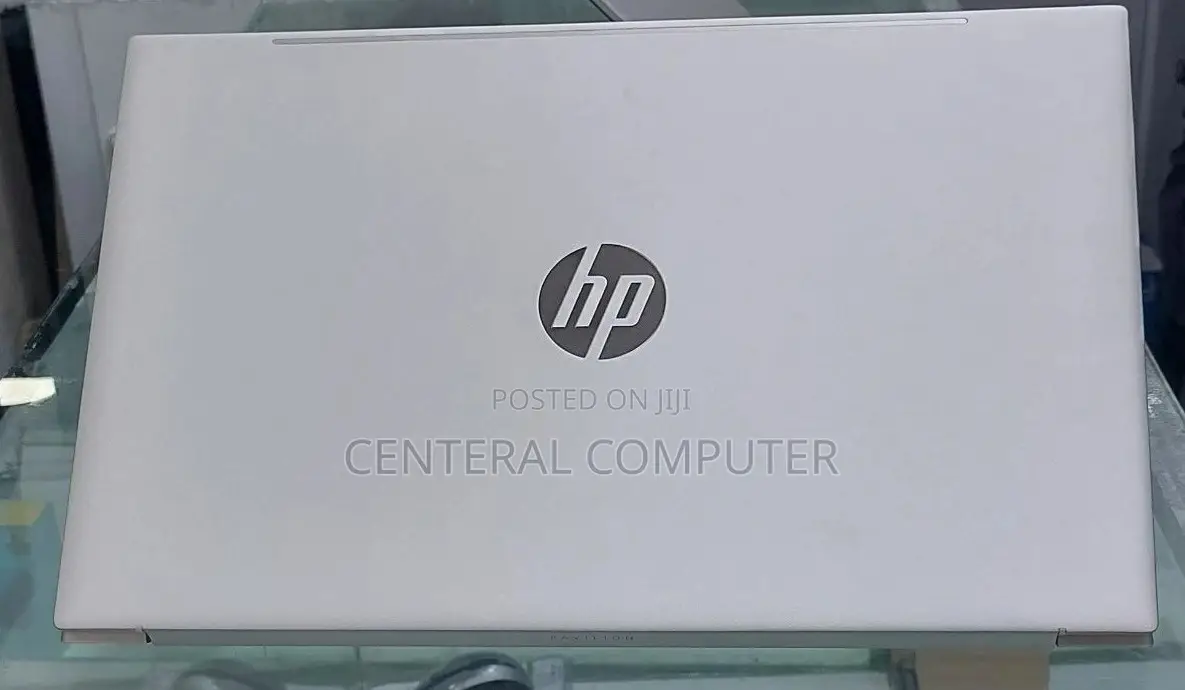 New Laptop HP Pavilion 15-Cs3063cl 16GB Intel Core I7 SSD 512GB