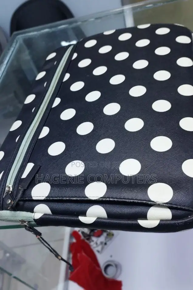 New Laptop Apple MacBook Pro 2019 32GB Intel Core i9 SSD 1T