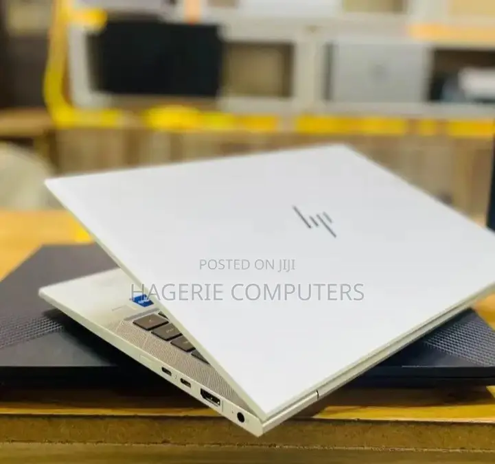 New Laptop HP EliteBook 840 G8 16GB Intel Core I7 SSD 512GB