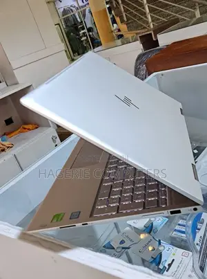 Laptop HP Envy X360 8GB Intel Core I5 SSD 512GB