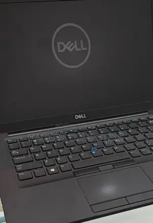 Photo - Laptop Dell Latitude 5310 16GB Intel Core I7 SSD 256GB