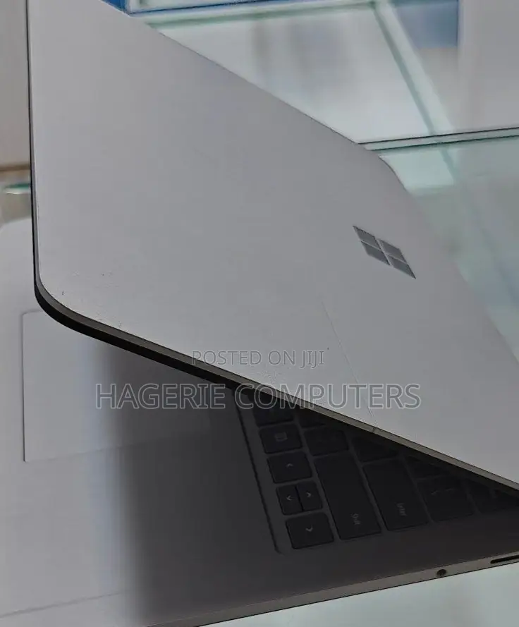 New Laptop Microsoft Surface Pro 9 16GB Intel Core I7 SSD 1T