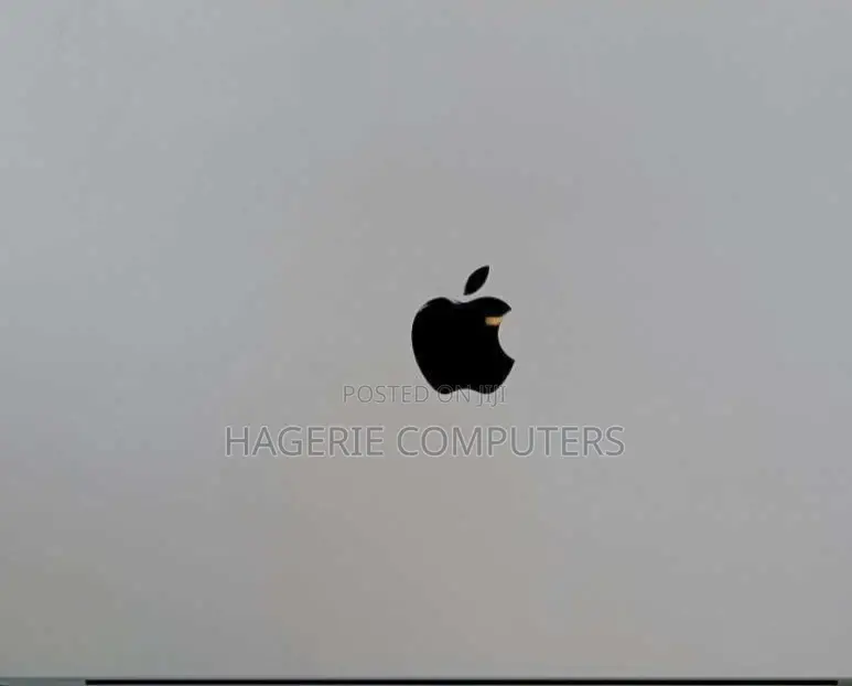 New Laptop Apple MacBook 32GB Apple M1 Pro SSD 512GB