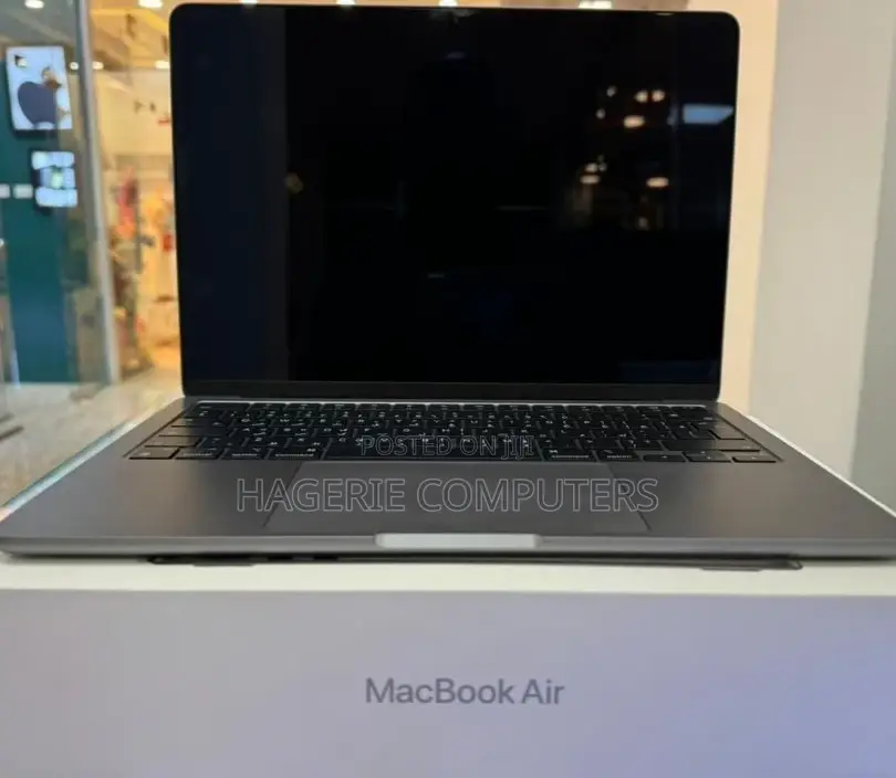 New Laptop Apple MacBook Air 2022 M2 8GB Apple M2 SSD 512GB