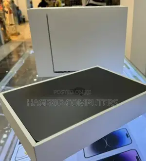 New Laptop Apple MacBook Air 2022 M2 8GB Apple M2 SSD 512GB