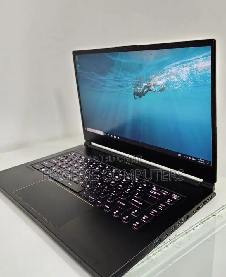 New Laptop MSI GS65 Stealth Thin 8RF 32GB Intel Core I7 SSD 512GB