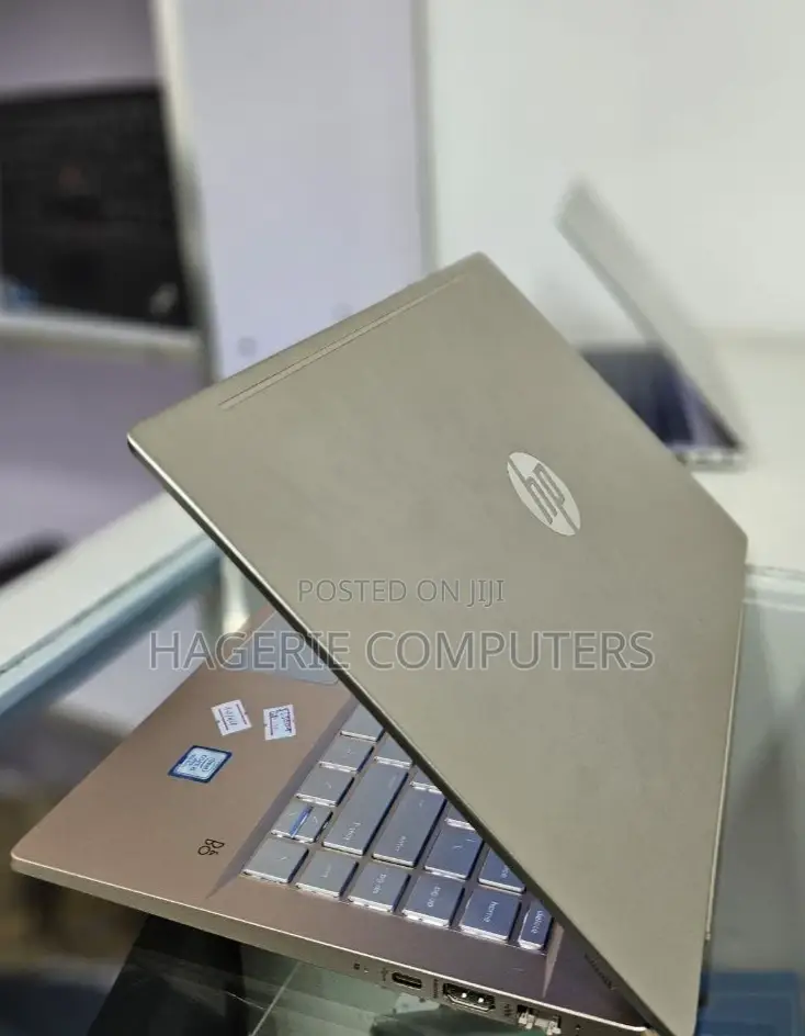 Laptop HP Pavilion 11 8GB Intel Core I5 HDD+SSD 640GB