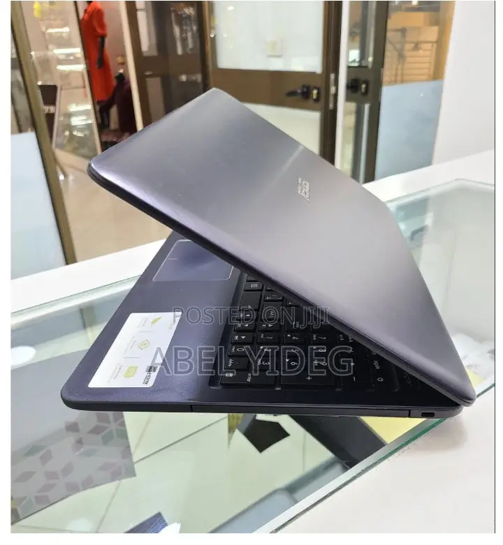 New Laptop Asus VivoBook 15 X540NA 4GB Intel Celeron HDD 1T