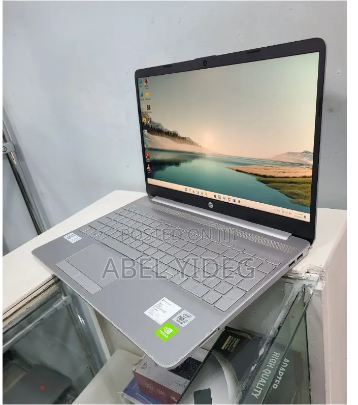 New Laptop HP Stream Notebook 8GB Intel Core I7 HDD 1T