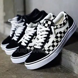 Photo - Master Quality Vans Old School Off the Wall