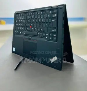 Photo - New Laptop Lenovo ThinkPad Yoga 370 8GB Intel Core I3 SSD 512GB