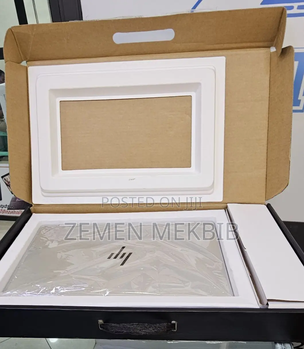 New Laptop HP Envy X360 16GB Intel Core I7 SSD 1T