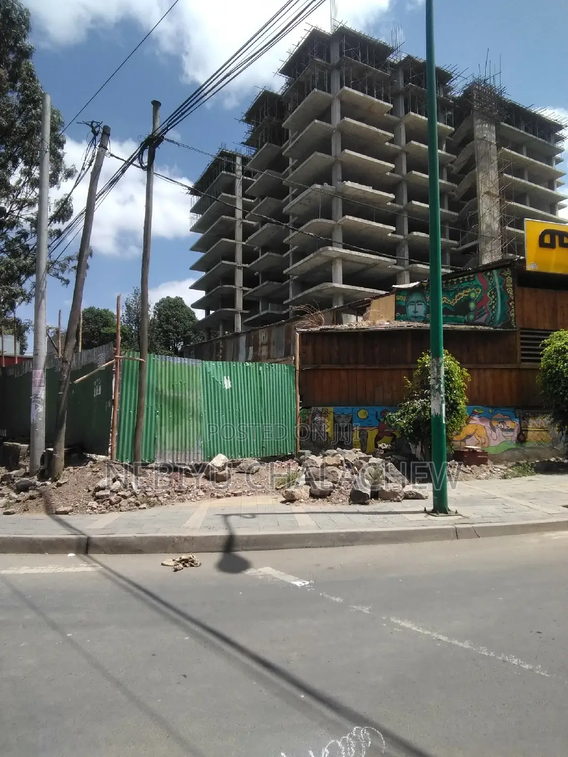 Finished 3bdrm Apartment in Rising Village, Kirkos for Sale