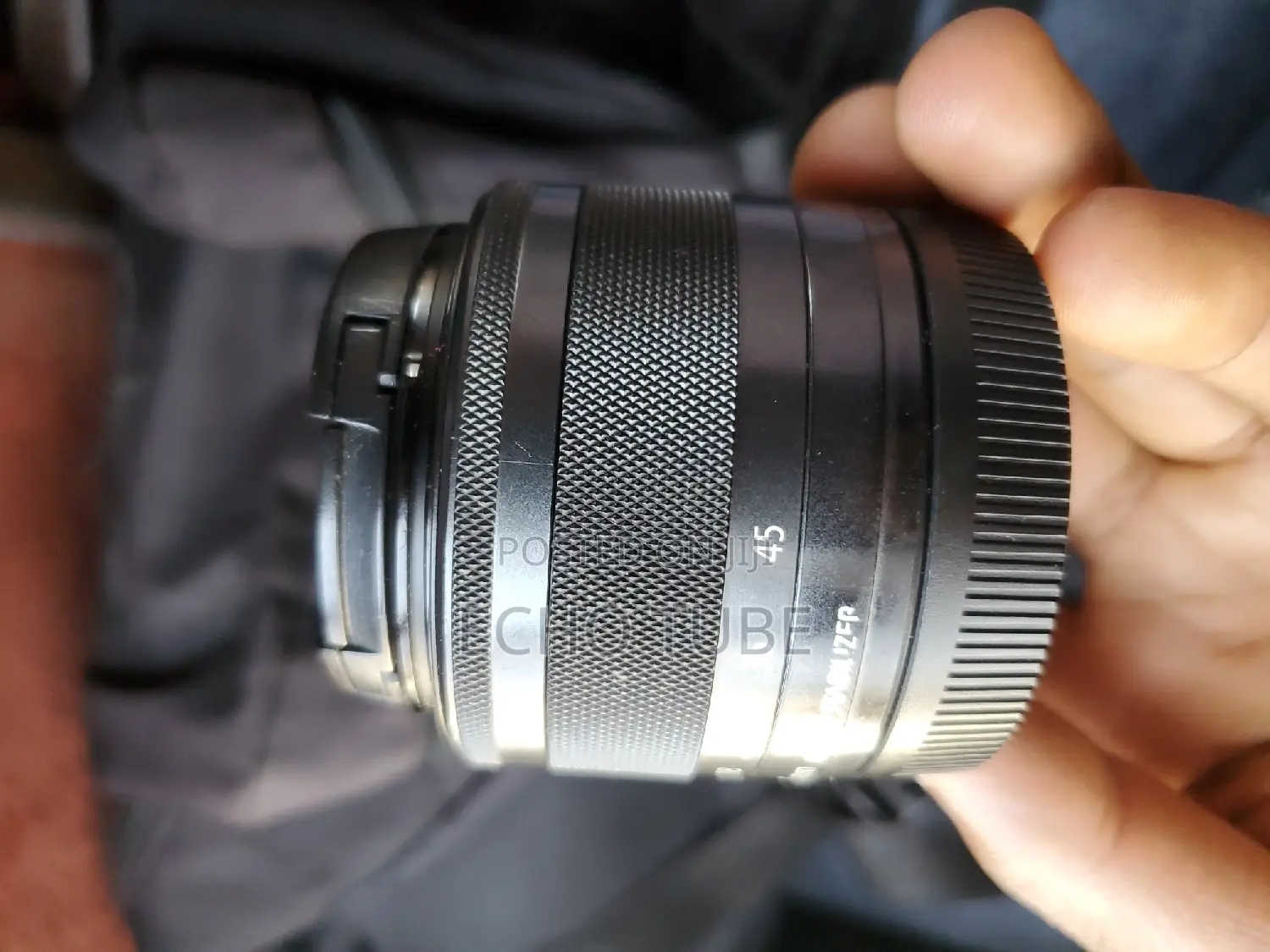 EF-M 15-45mm Kit Lens