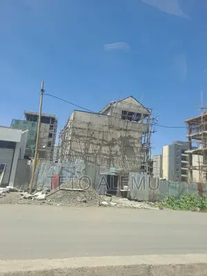 የሚሸጥ ቦታ ሰሚት መከላከያ ዋና አስፓልት