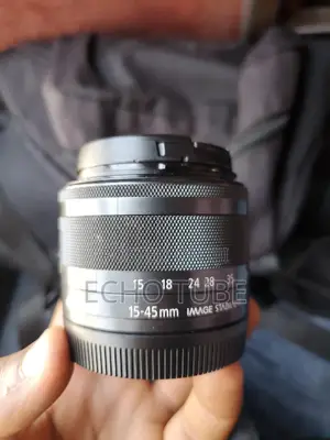 EF-M 15-45mm Kit Lens