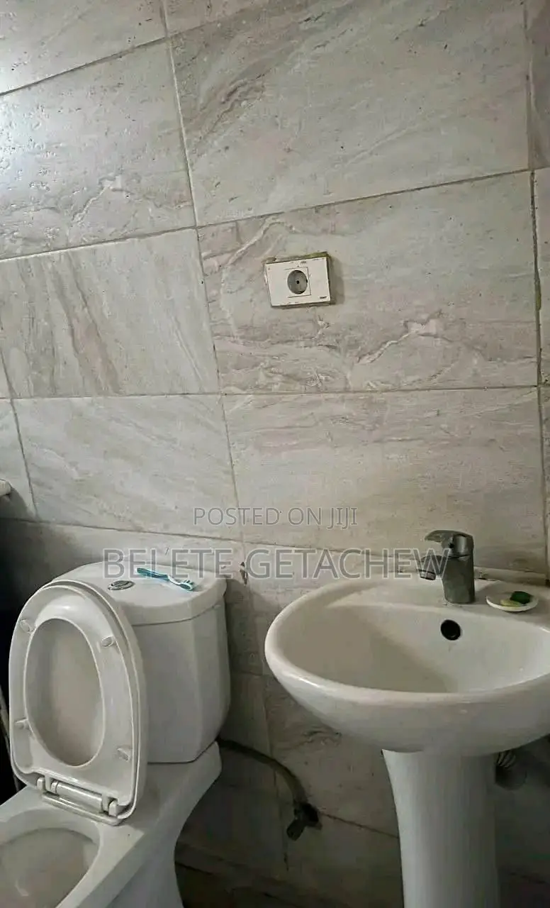 3bdrm Apartment in Ayat Noah Realestate, Yeka for sale