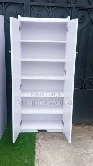 Photo - የጫማ መደርደሪያ