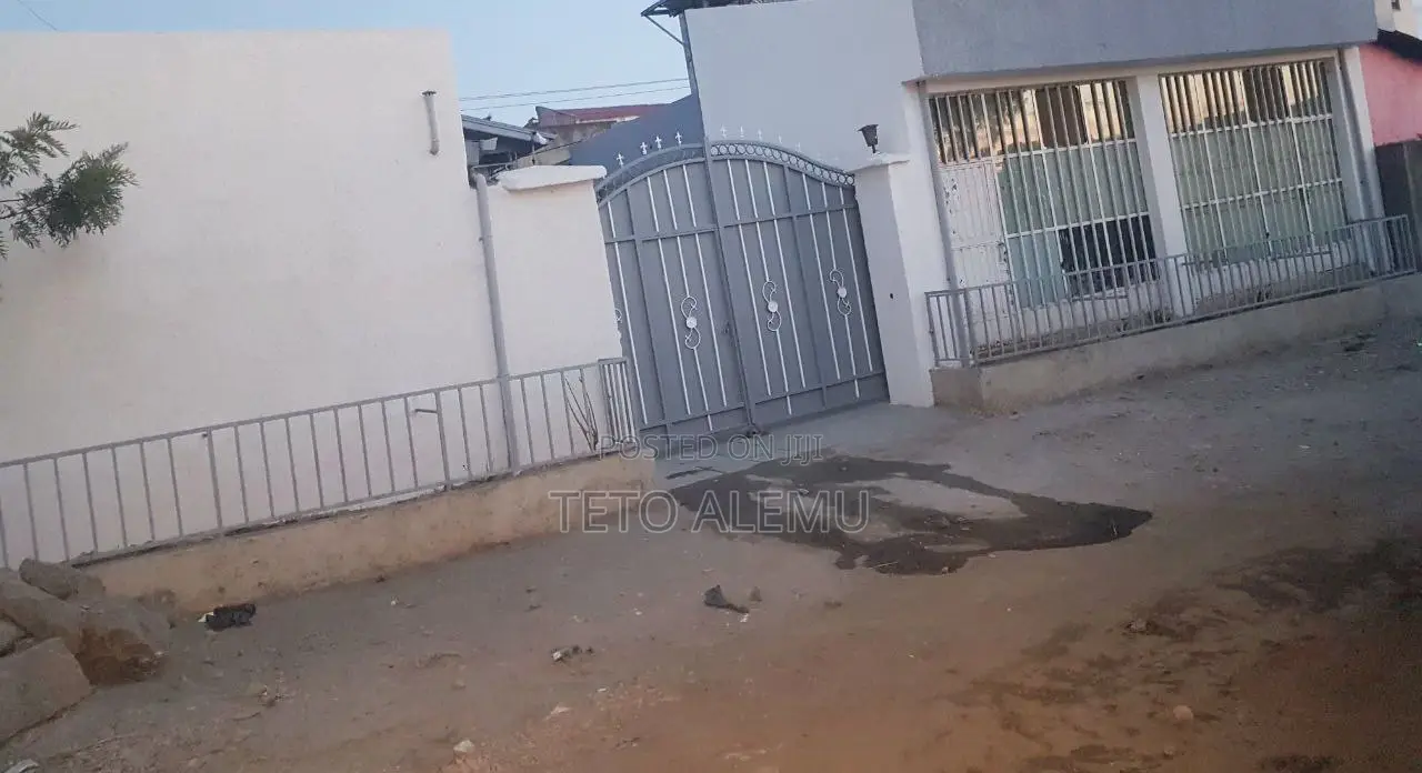 የሚሸጥ ዋና አስፓልት ቦታ ገርጂ ሮባ