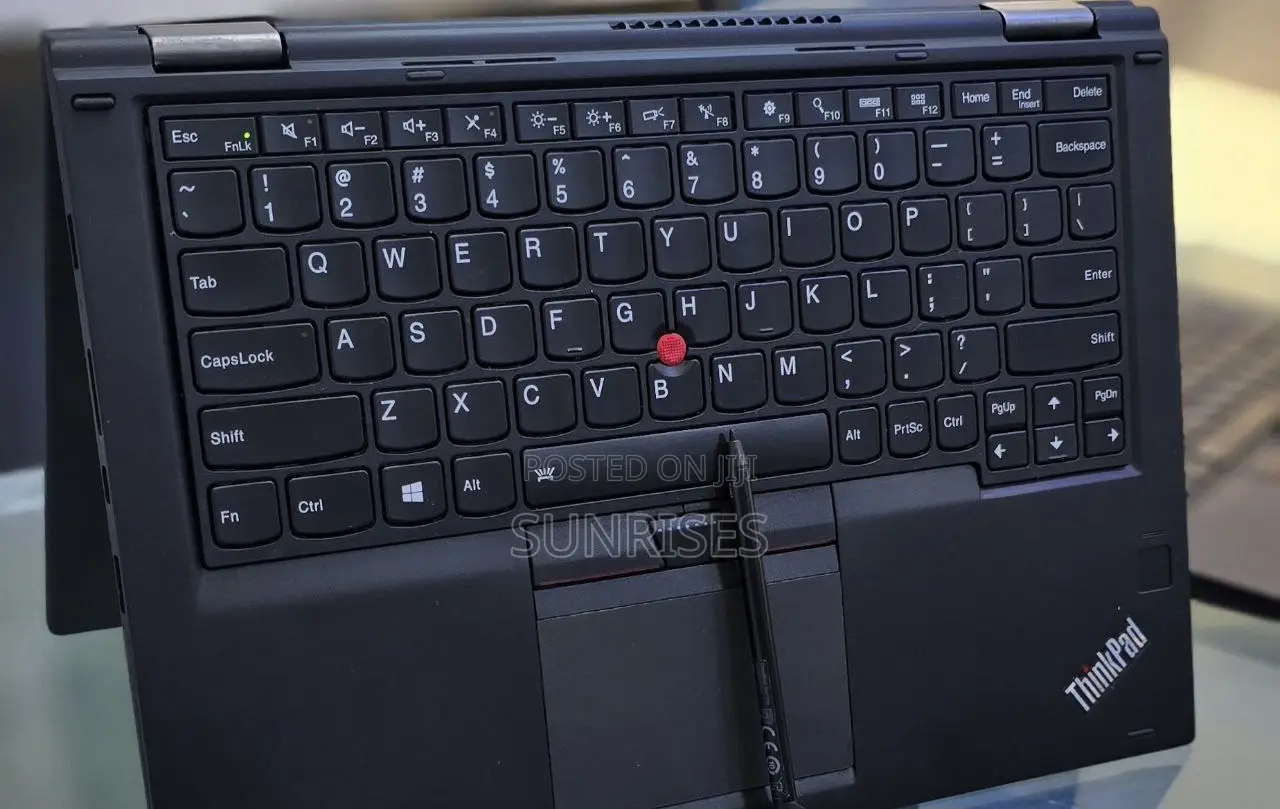 New Laptop Lenovo ThinkPad Yoga 8GB Intel Core I5 SSD 256GB