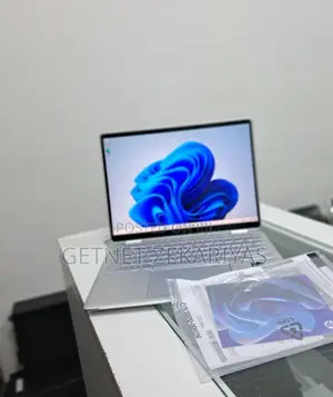 Photo - New Laptop HP Spectre 8GB Intel Core I5 SSD 512GB