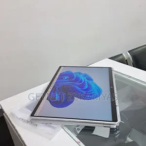 New Laptop HP Spectre 8GB Intel Core I5 SSD 512GB