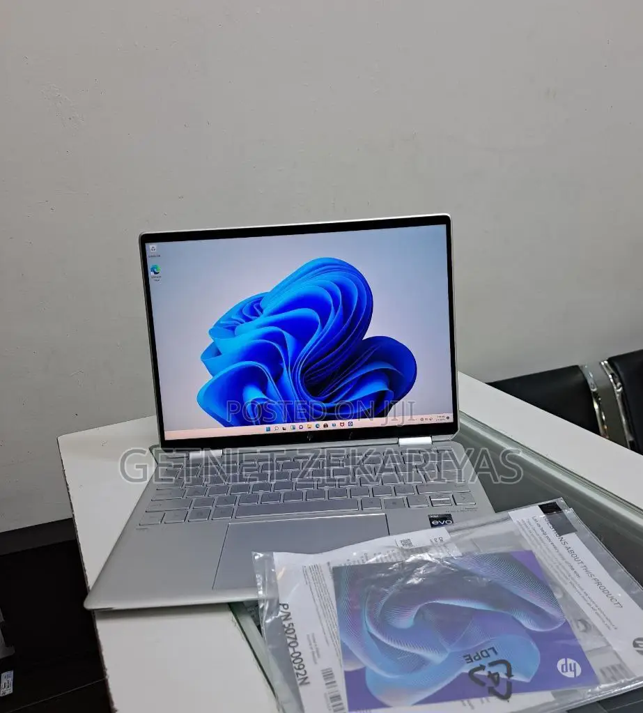 New Laptop HP Spectre 8GB Intel Core I5 SSD 512GB