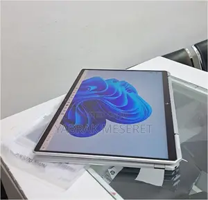 Photo - New Laptop HP Spectre 8GB Intel Core I7 SSD 512GB