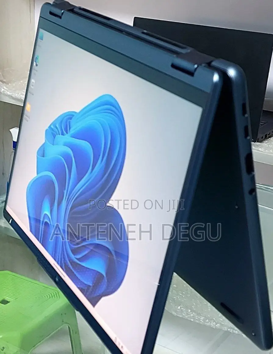 New Laptop Lenovo Yoga 710 16GB AMD Ryzen 7 SSD 512GB