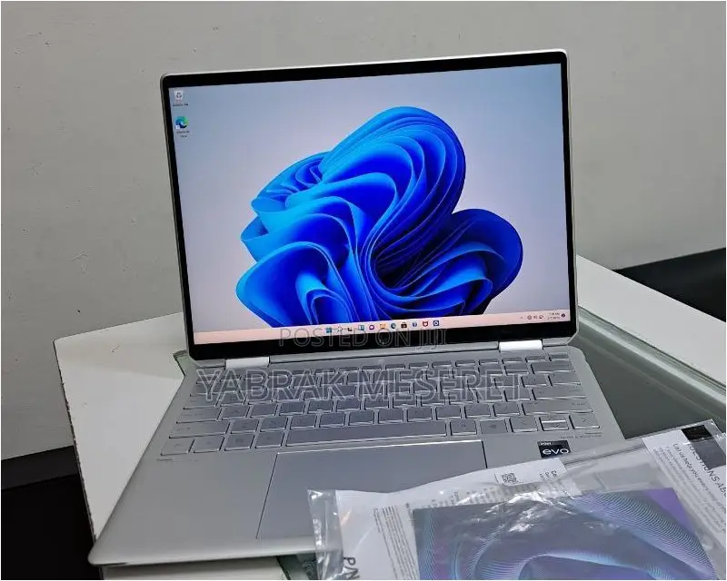 New Laptop HP Spectre 8GB Intel Core I7 SSD 512GB