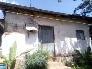 2bdrm House in Hisphalti Dar, Yeka for sale