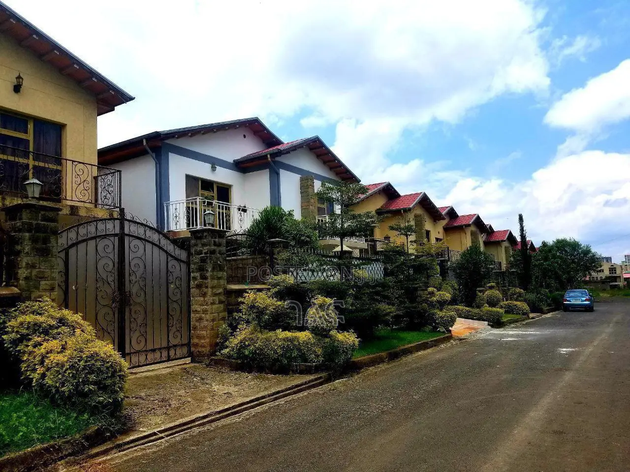 4bdrm House in #አያት ሰንሻይን G+1_, Bole for sale
