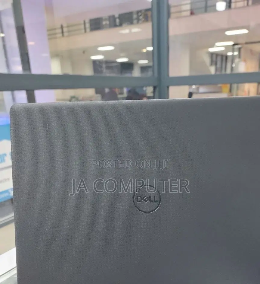 New Laptop Dell Vostro 1014 16GB Intel Core I7 SSD 1T