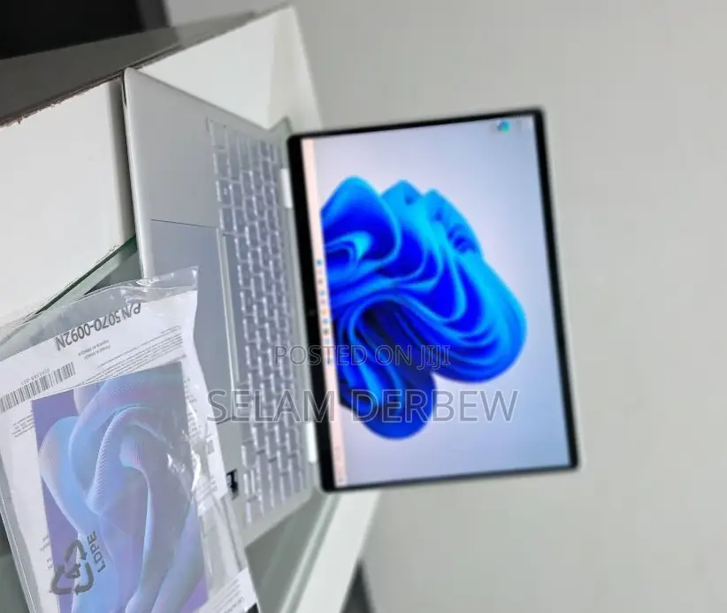 New Laptop HP Spectre 8GB Intel Core I5 SSD 512GB