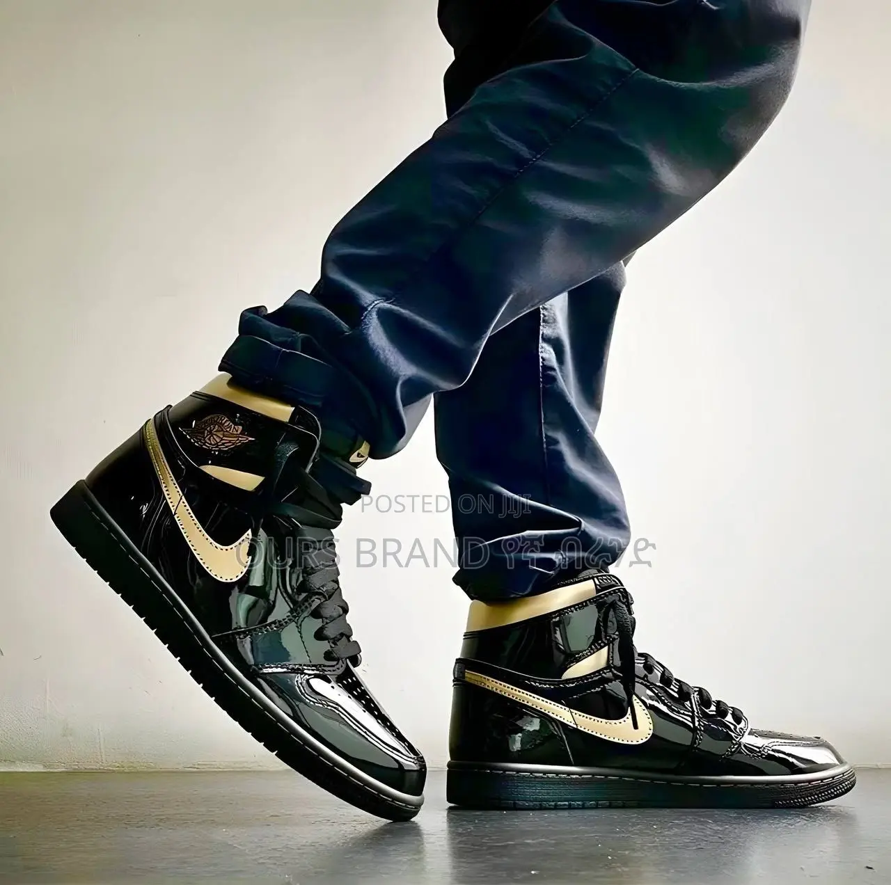 Air Jordan 1 Retro High Black Metallic Gold Master Quality