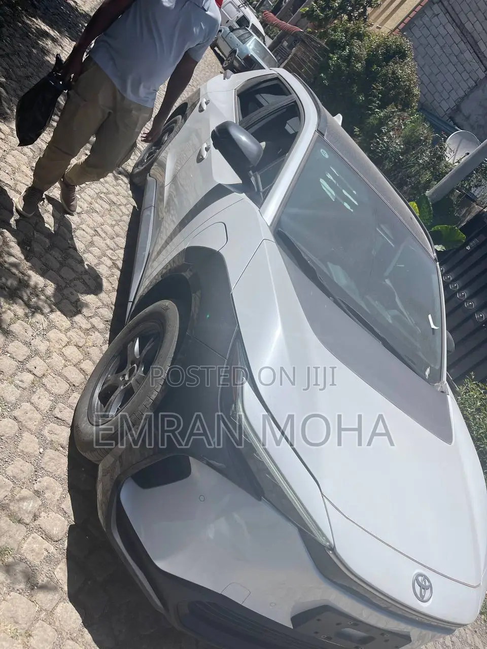 Toyota bZ4X 2023 White